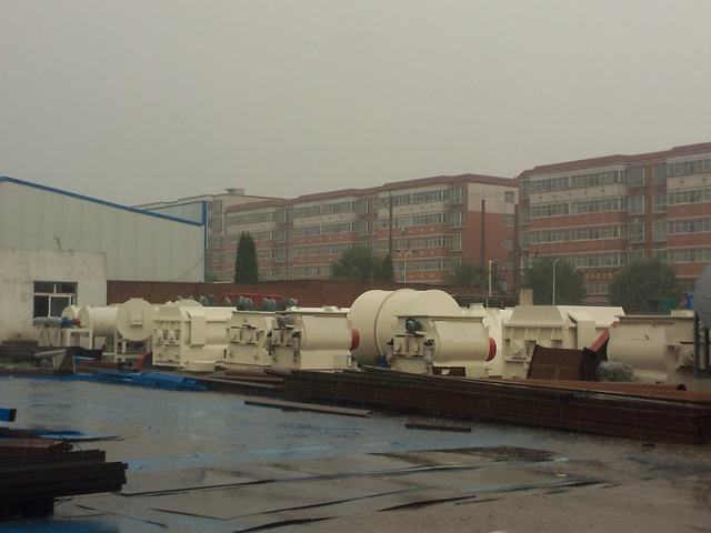 突來暴雨，干粉攪拌機備受洗禮